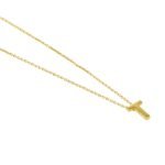 La Cadena De Oro Con Dije Letra Es Una Joya Personalizada Y Elegante. Brindándote La Oportunidad De Expresar Tu Autenticidad De Forma Única.