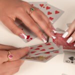 Anillo De Oro 18K Con Piedras y Azules 4.1gr / Talla 8 - Image 3