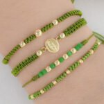 Pulsera Oro 18k Tejida Con Piedras Verdes, Esferas Diamantadas 3mm, Hilo Verde - Image 2