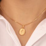 Dije De Oro 18k Virgen Milagrosa - Imagen 4